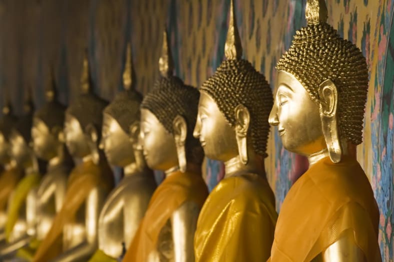 Buddhas at the temple of Wat Arun - Highlights of Thailand