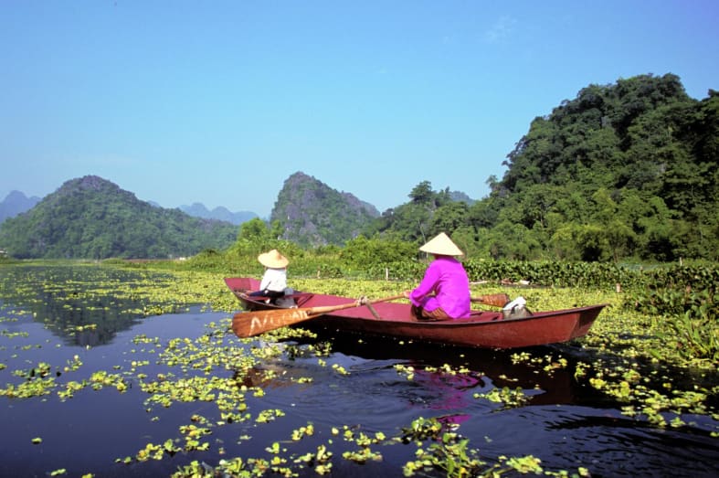 Rowing on Perfume River - Explore Vietnam