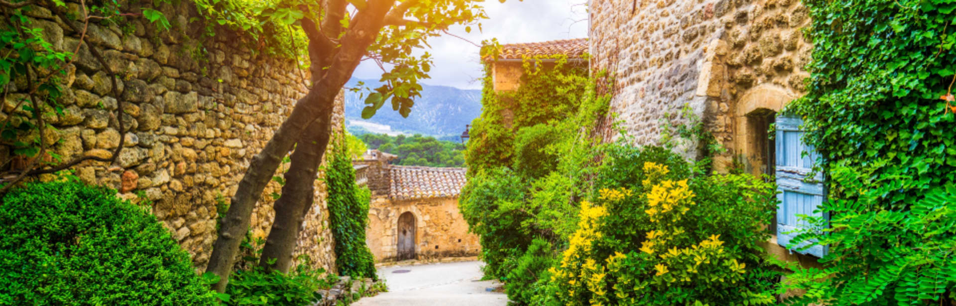 Focus: Hilltop Villages & Riviera Shores 