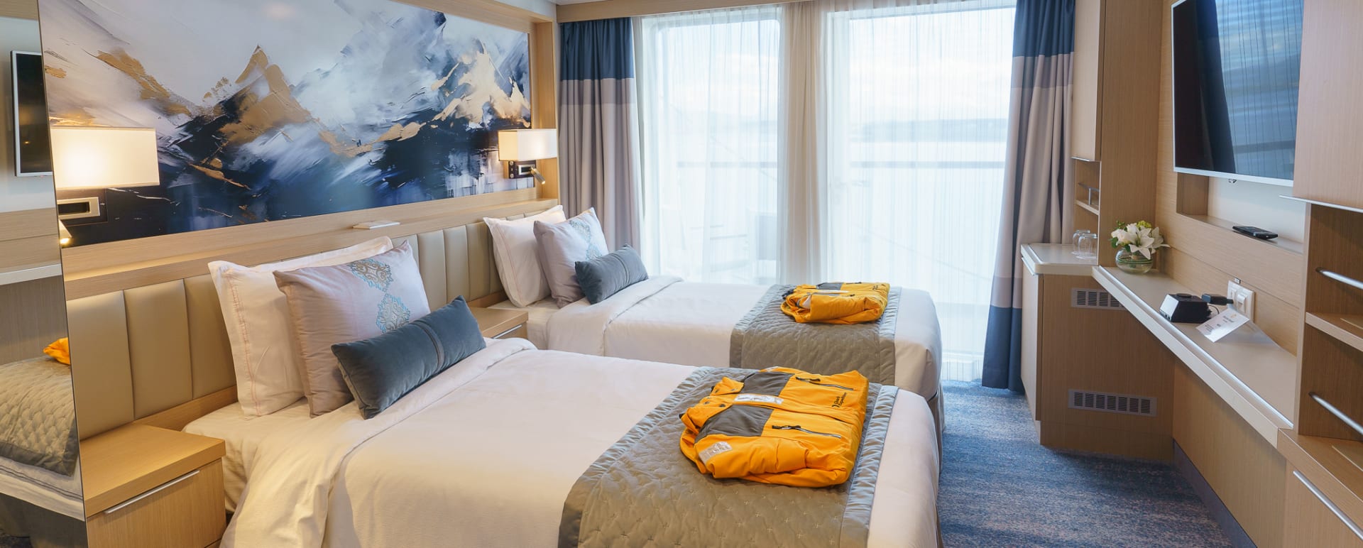 Veranda Stateroom Twin 