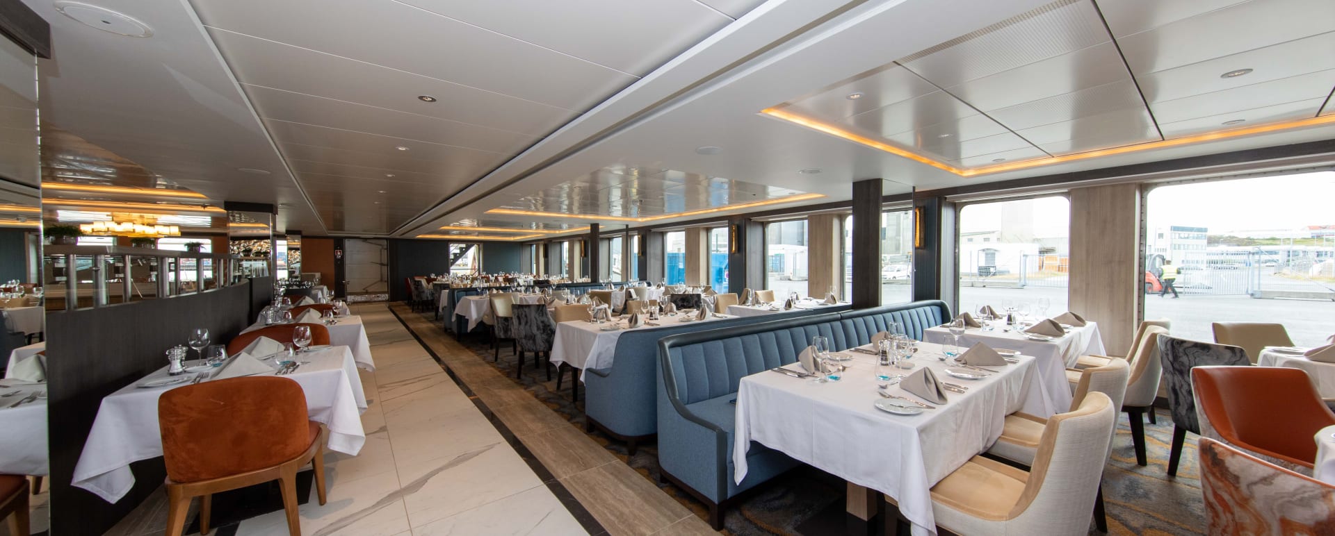 Restaurant 2 