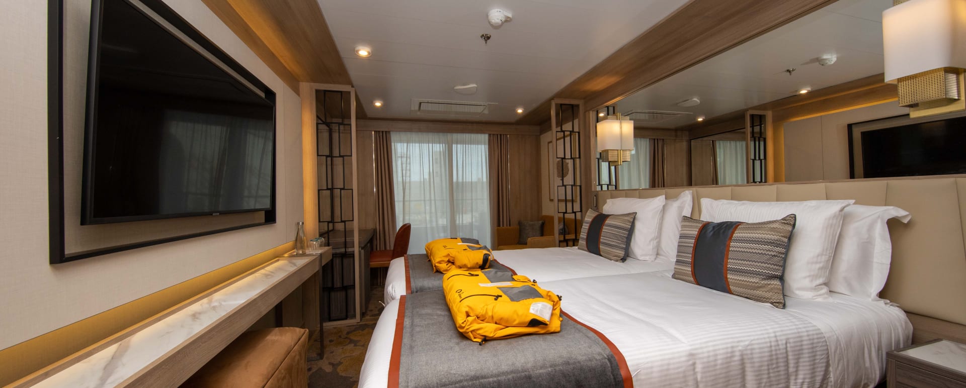 Veranda Suite 