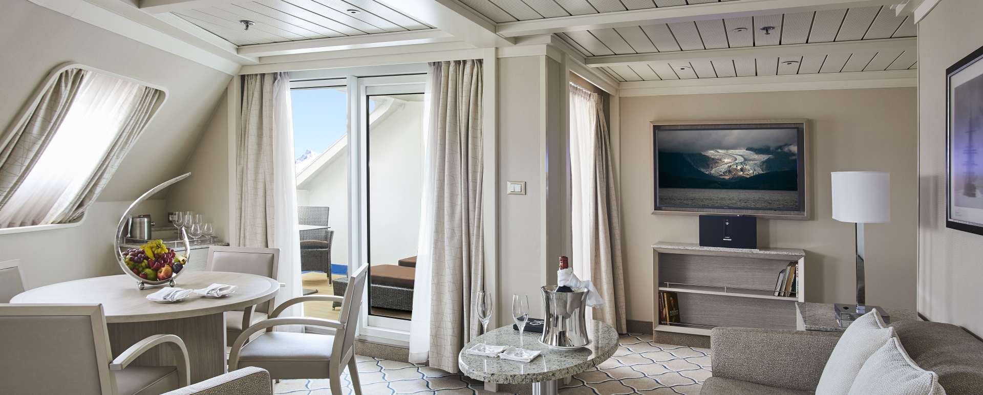 Spacious suites - Silver Cloud 