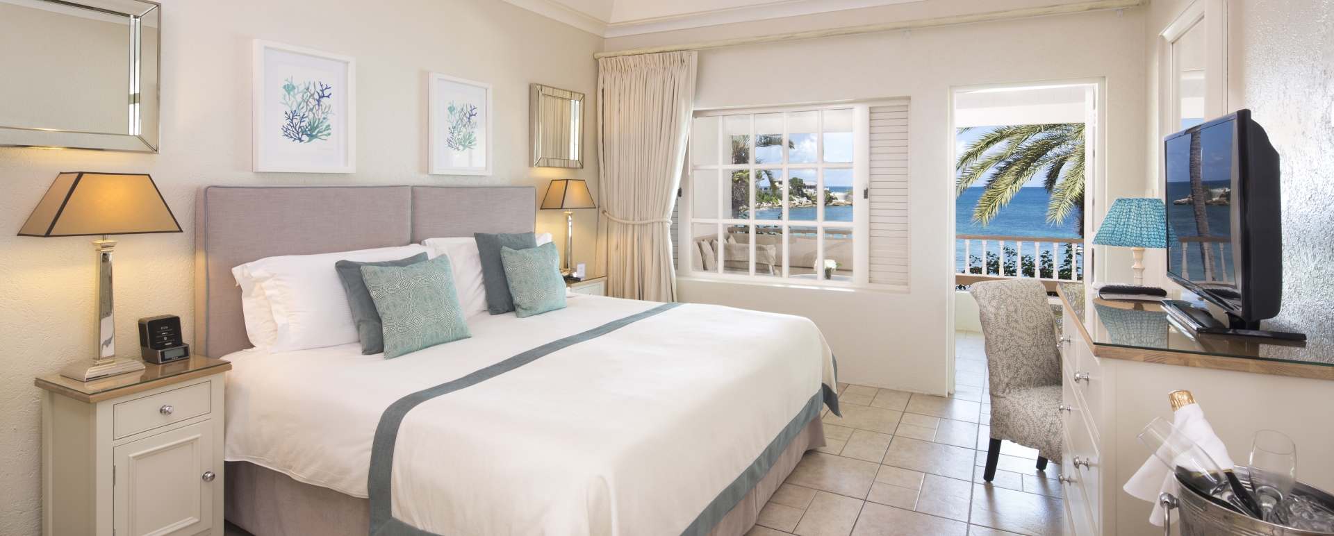 Beachfront room 