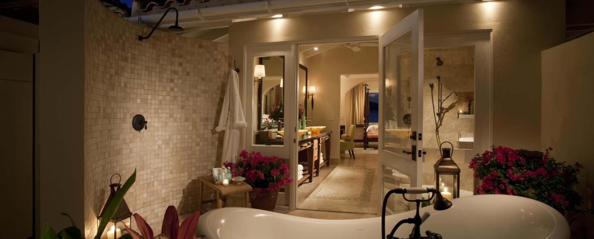 Courtyard Suite Bath - Jumby Bay Island