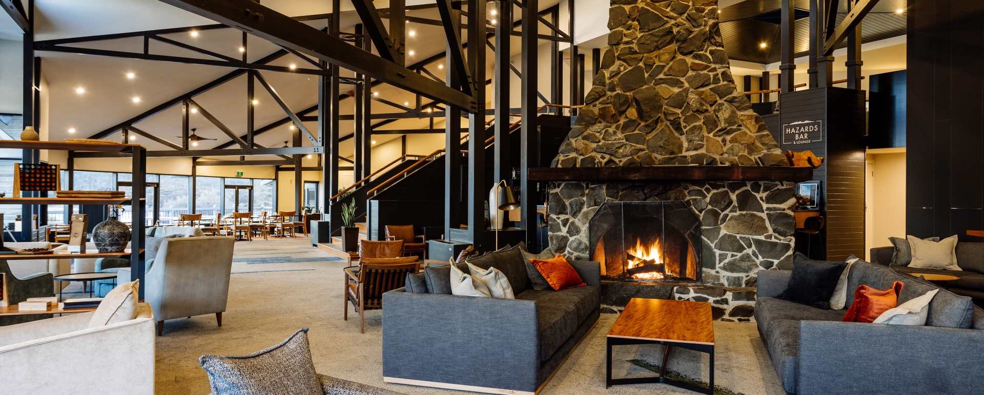 Hazards Bar Lounge - Freycinet Lodge 