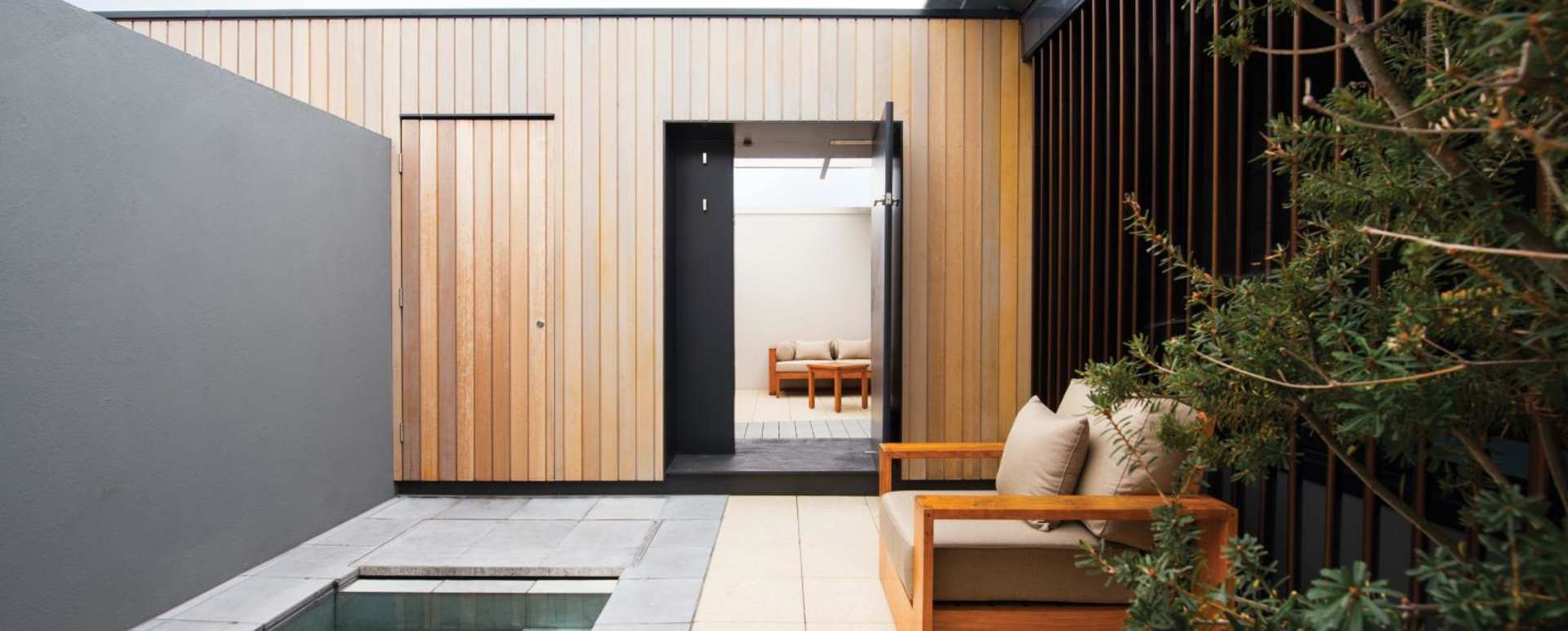 Premium Courtyard - Saffire