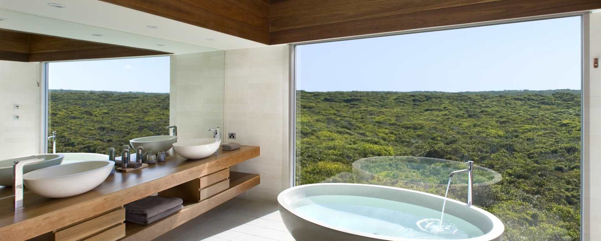 Osprey Bathroom - Southern Ocean Lodge