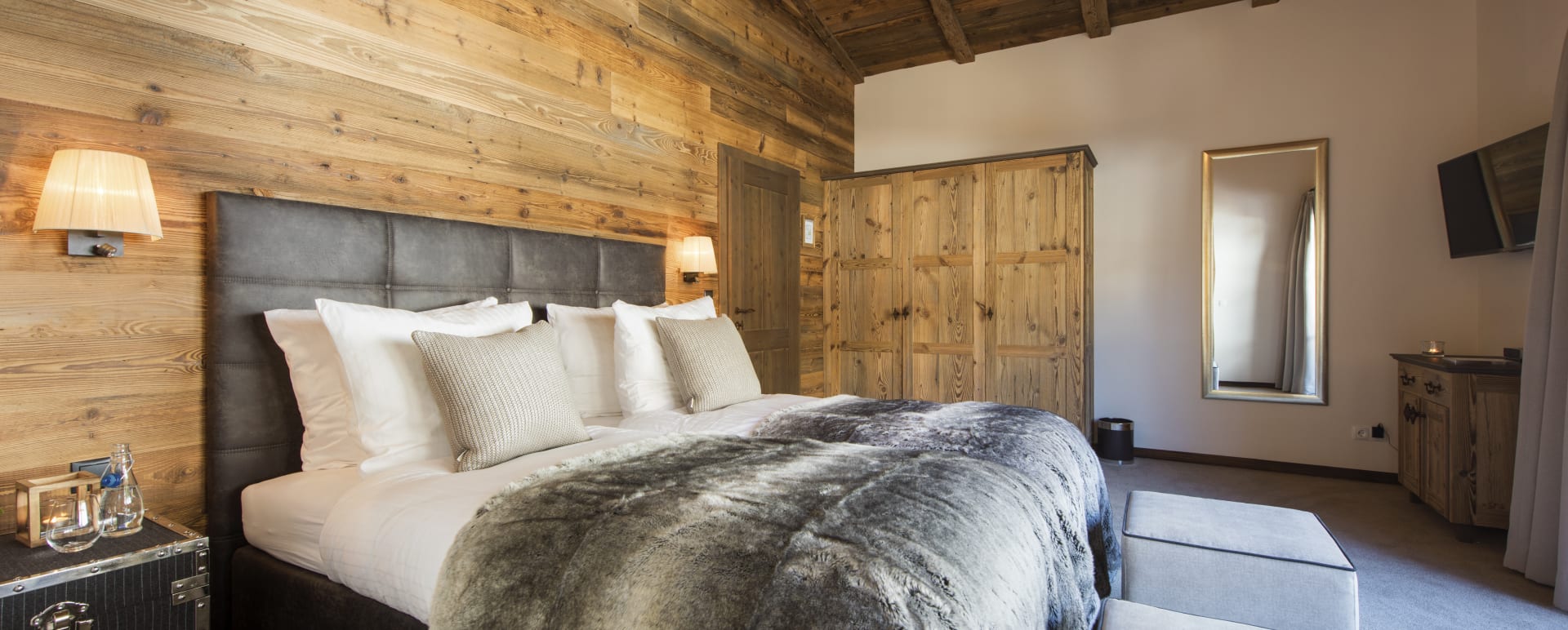 Bedroom with bed view 