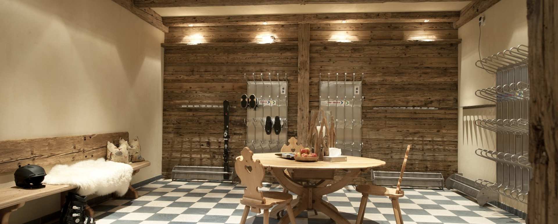 Skiroom 