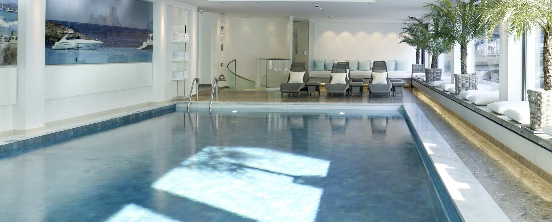 Hotel pool - Thurnhers Residences