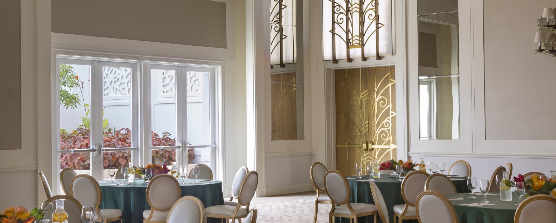 Grand Salon Ballroom Rounds Setup 