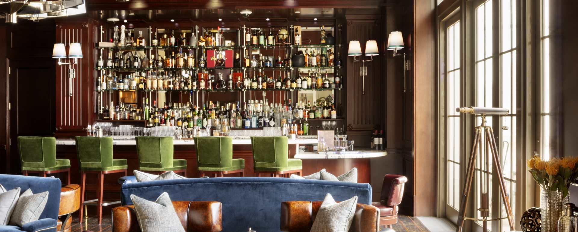 Manor Bar  