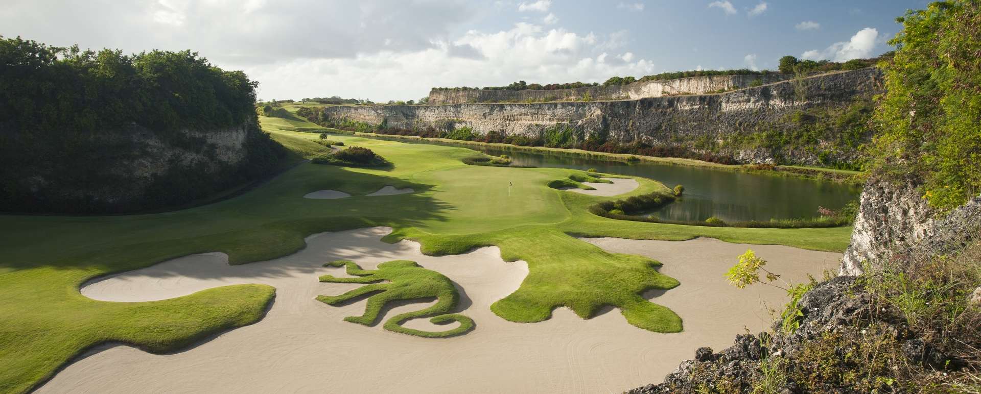 Green Monkey Hole 