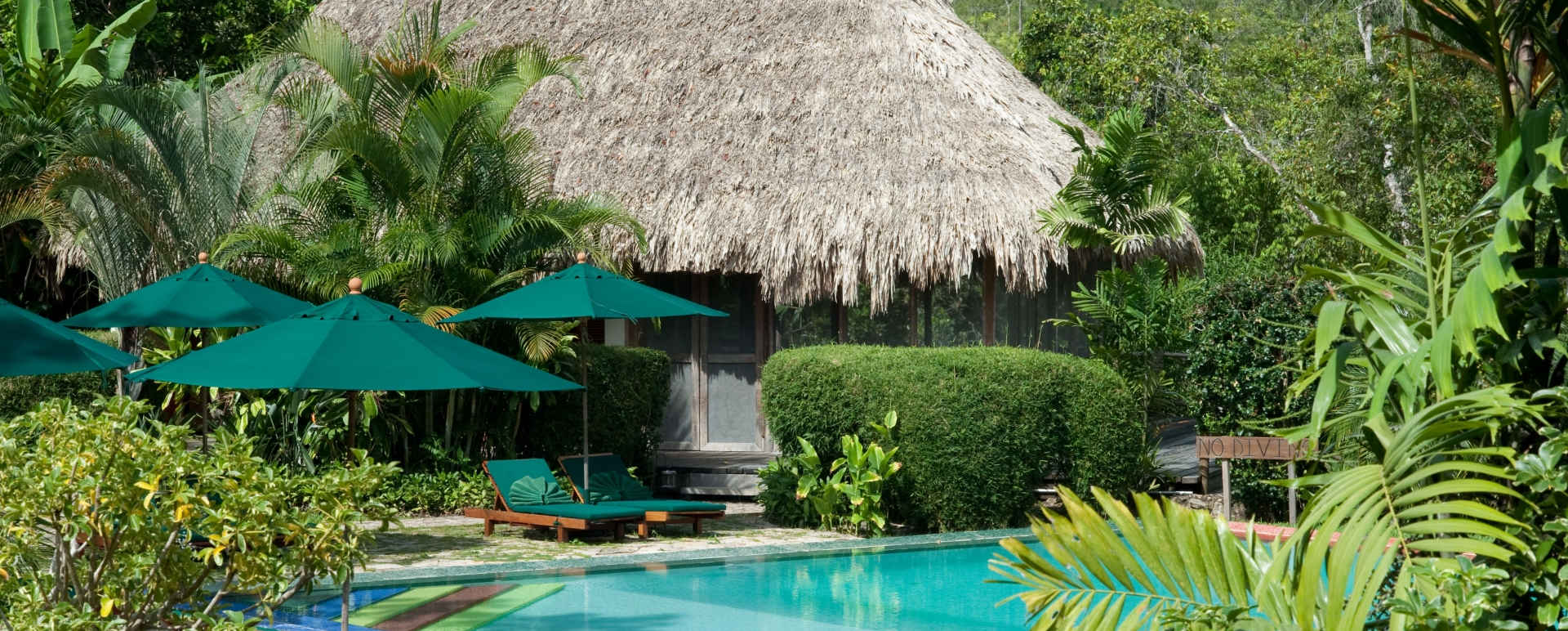 Pool - Blancaneaux Lodge