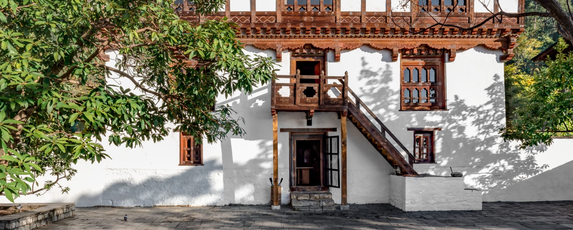 Farmhouse Courtyard 