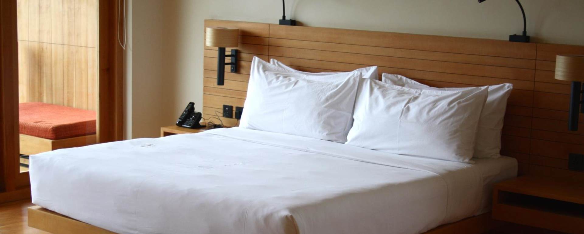 Room - Dhensa