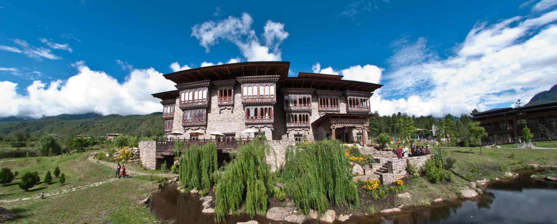 Main Building - Zhiwa Ling