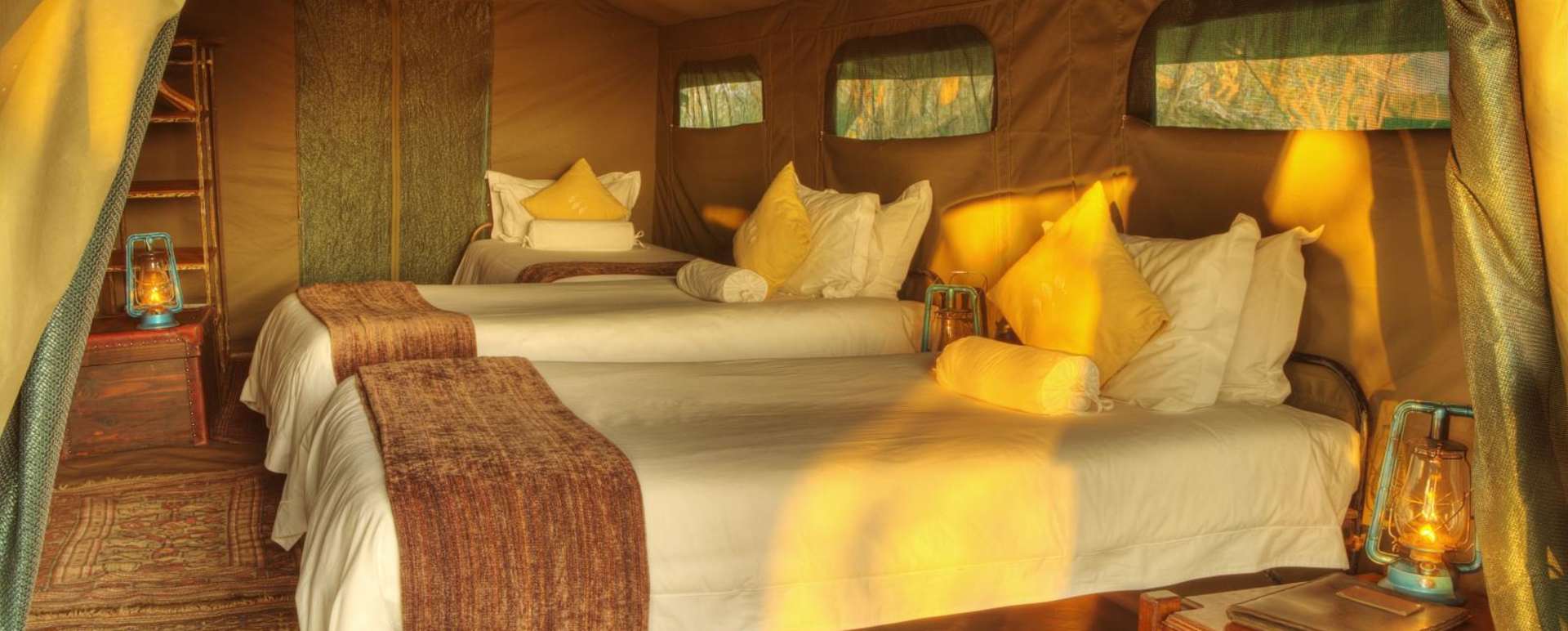 Family tent - Footsteps