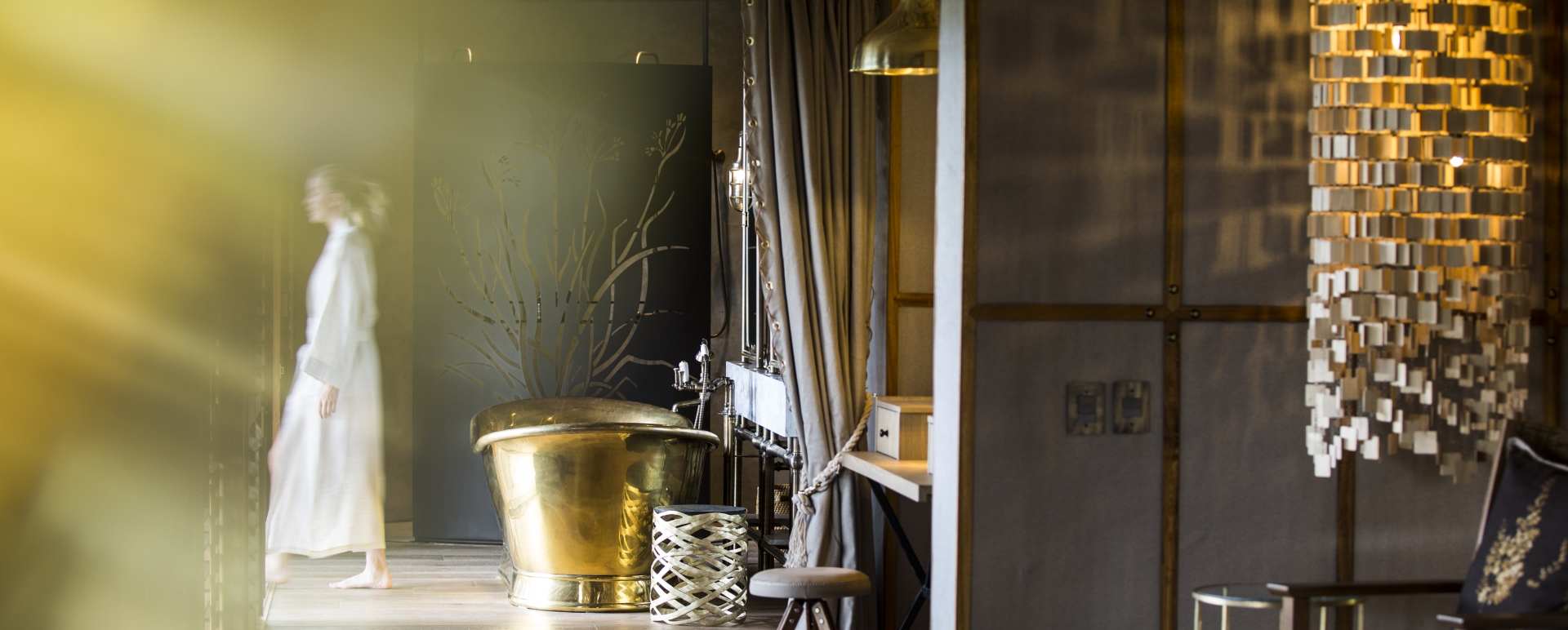 Bedroom and Bathroom - Little Mombo