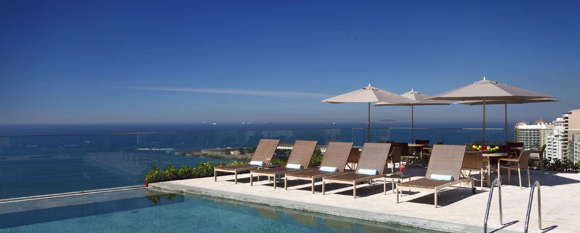 Pool 2 - Miramar by Windsor