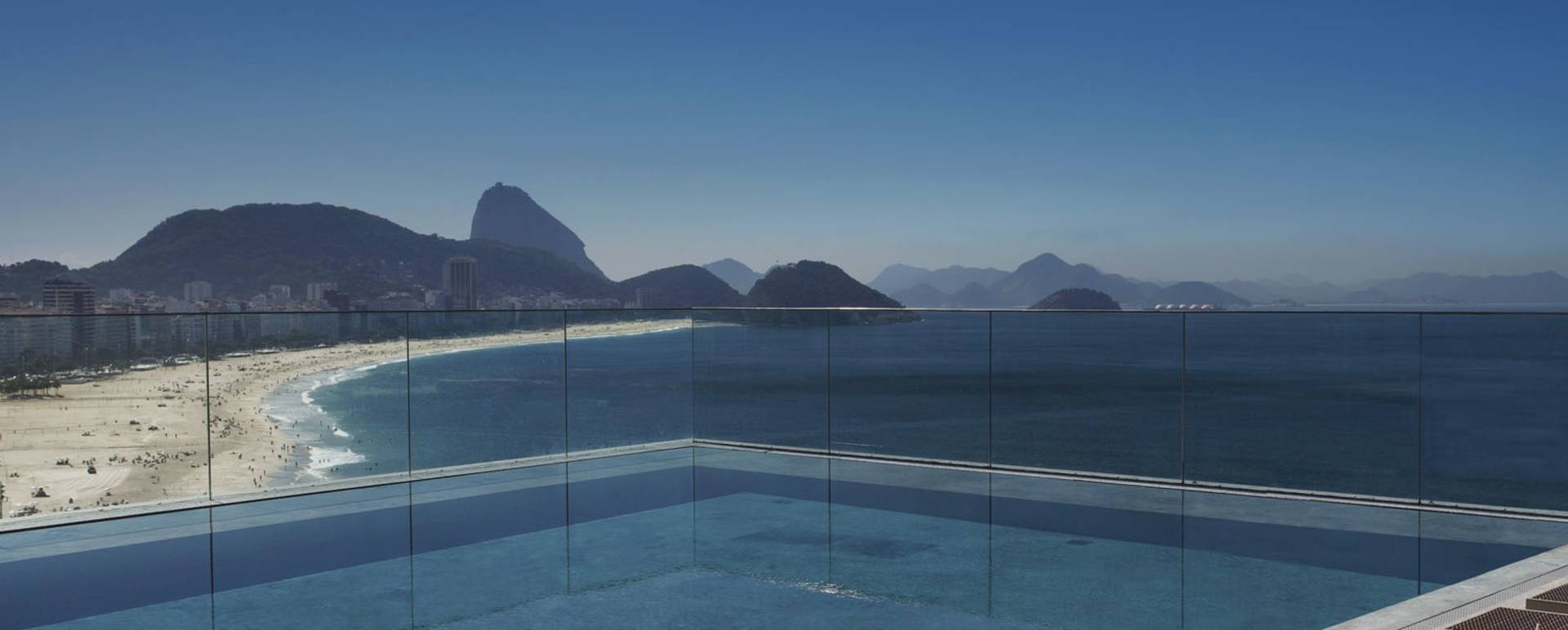 Pool - Miramar by Windsor