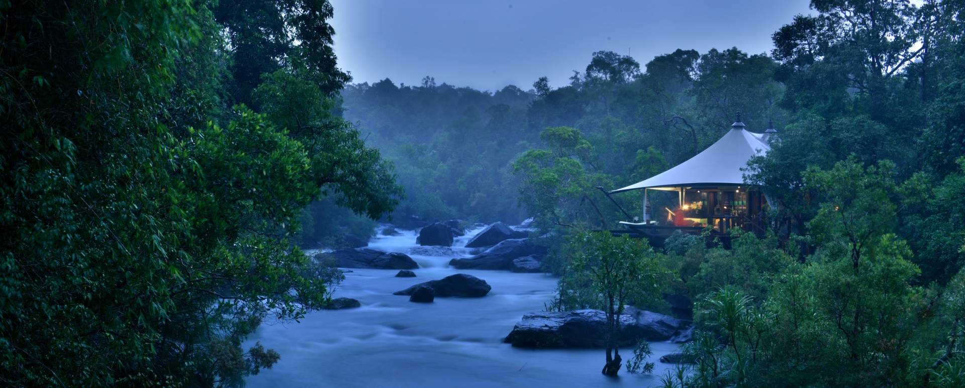 Waterfall Tent - Shinta Mani Wild 