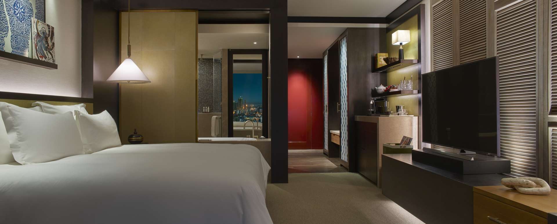 Executive Bedroom - Rosewood Phonm Penh