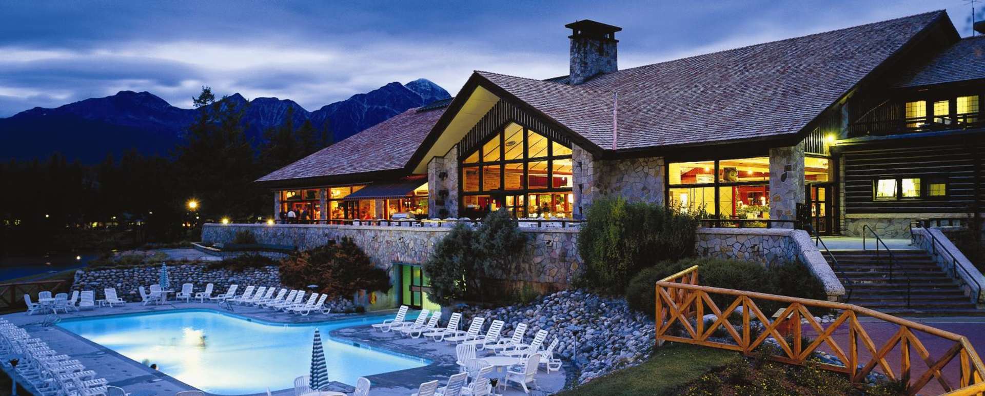 Fairmont Jasper Park Lodge Exterior
