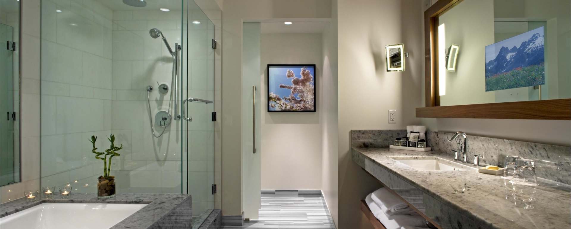 Guestroom Bathroom 