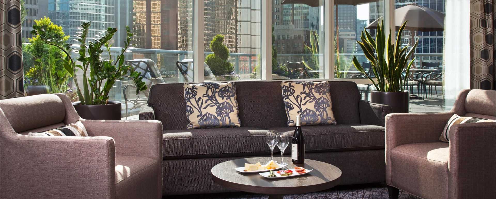 Fairmont Gold Lounge 