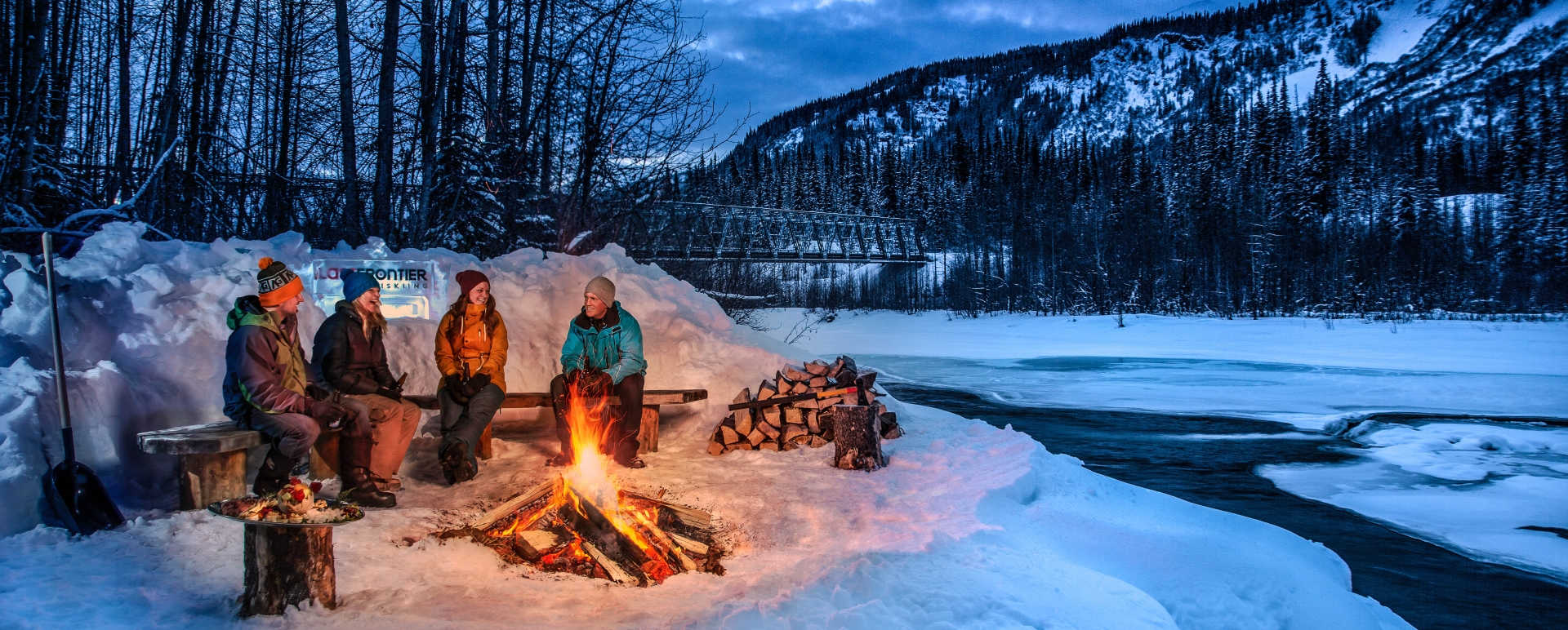 Bell 2 Lodge - Last Frontier Heliskiing 