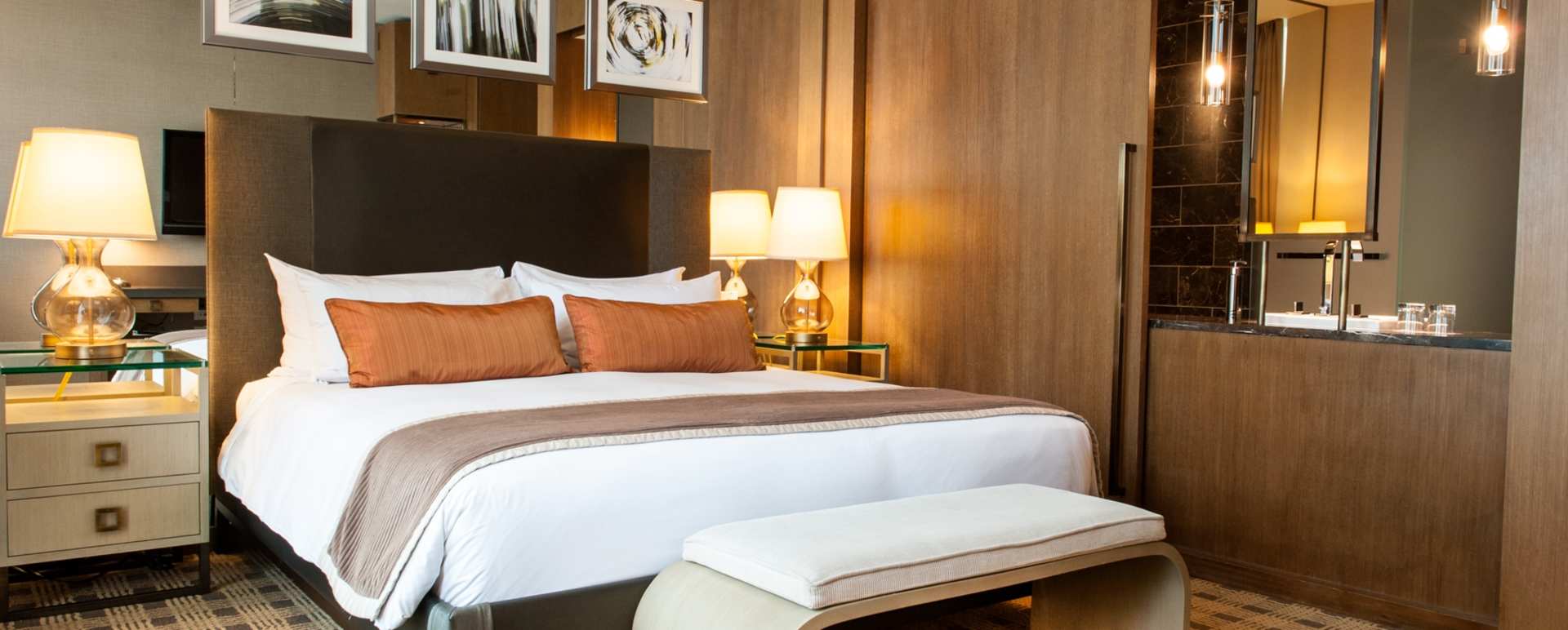 Loden Signature Room