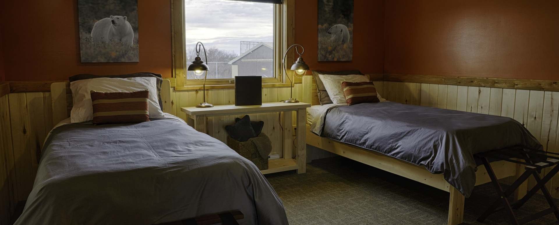 Nanuk Bedroom - Nanuk Polar Bear Lodge