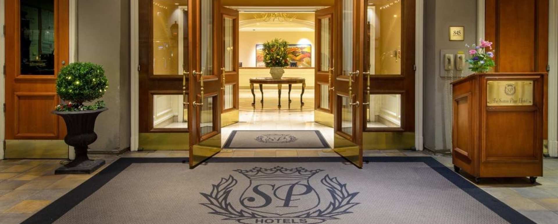 Sutton Place Entrance