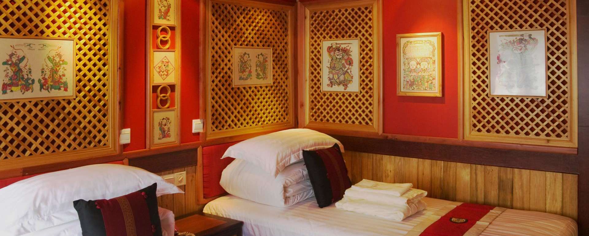 Woodblock Room  - Li An Lodge 