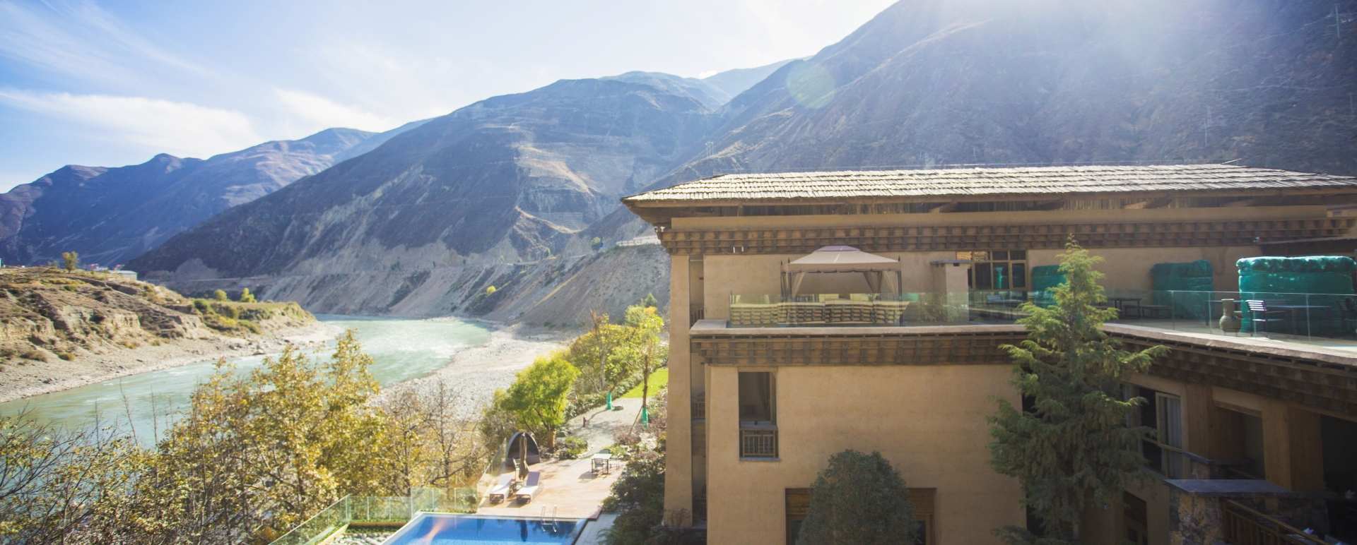 Overview - LUX Benzilan
