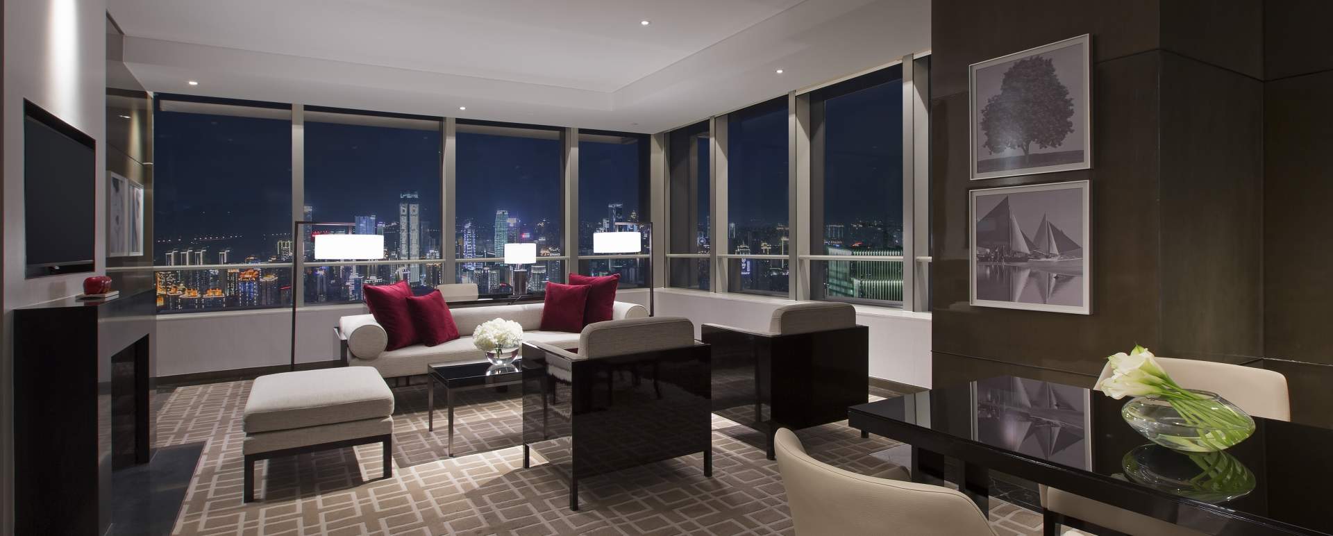 Discovery Suite - Niccolo Chongqing