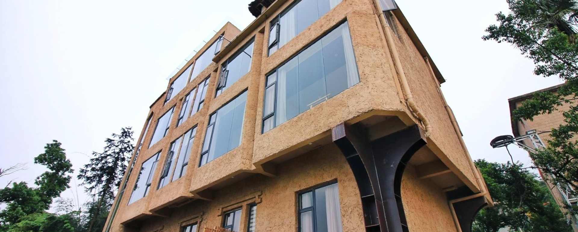 Hotel Exterior - Twelve Manor