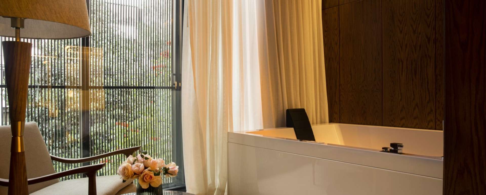 Presidential Suite jacuzzi - Elcielo Hotel 