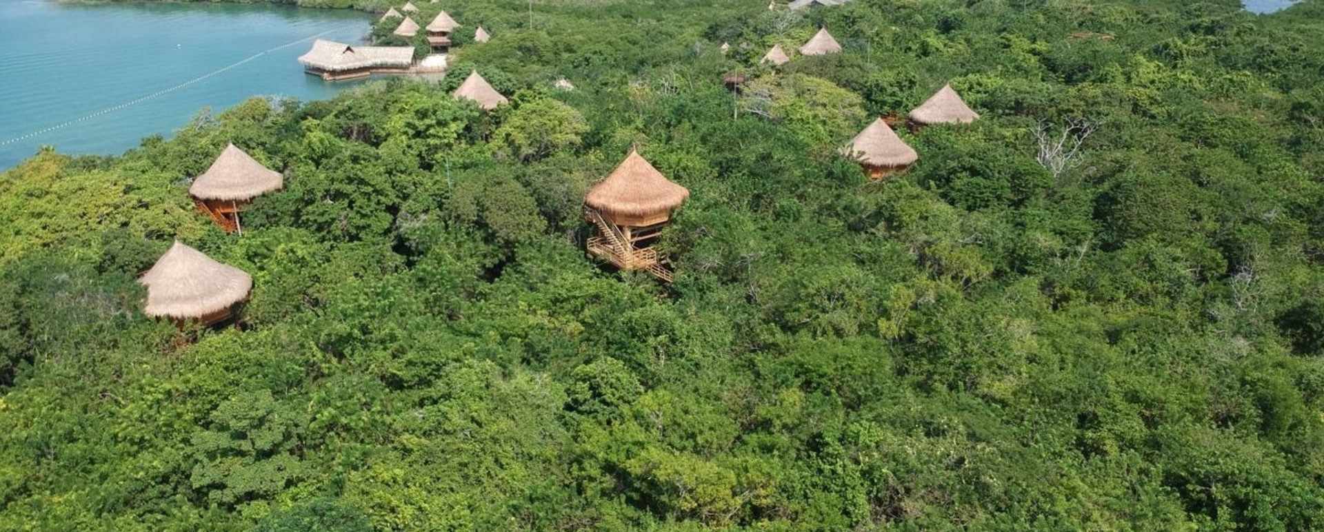 Las Islas Treetop Villas 