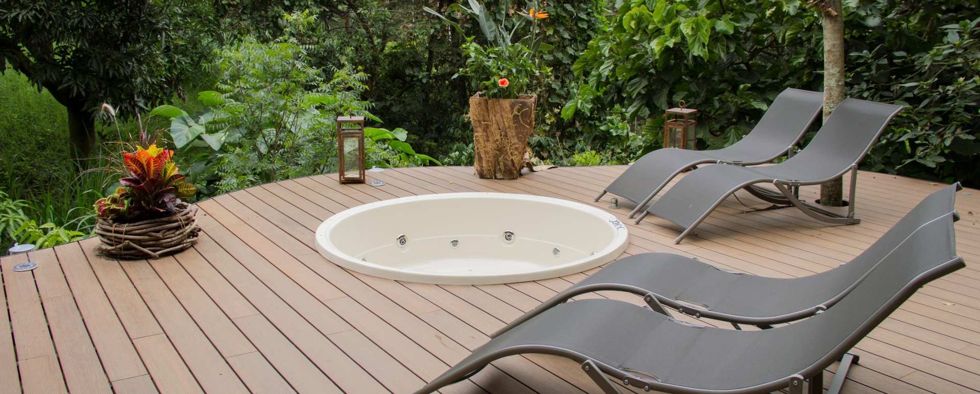 Jacuzzi deck - Patio del Mundo
