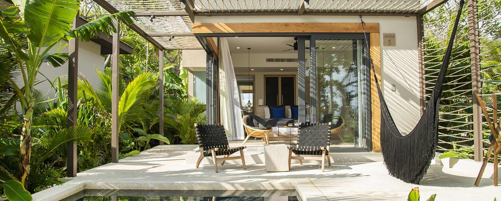 Private plunge pool Ninta Bungalow - Nantipa 