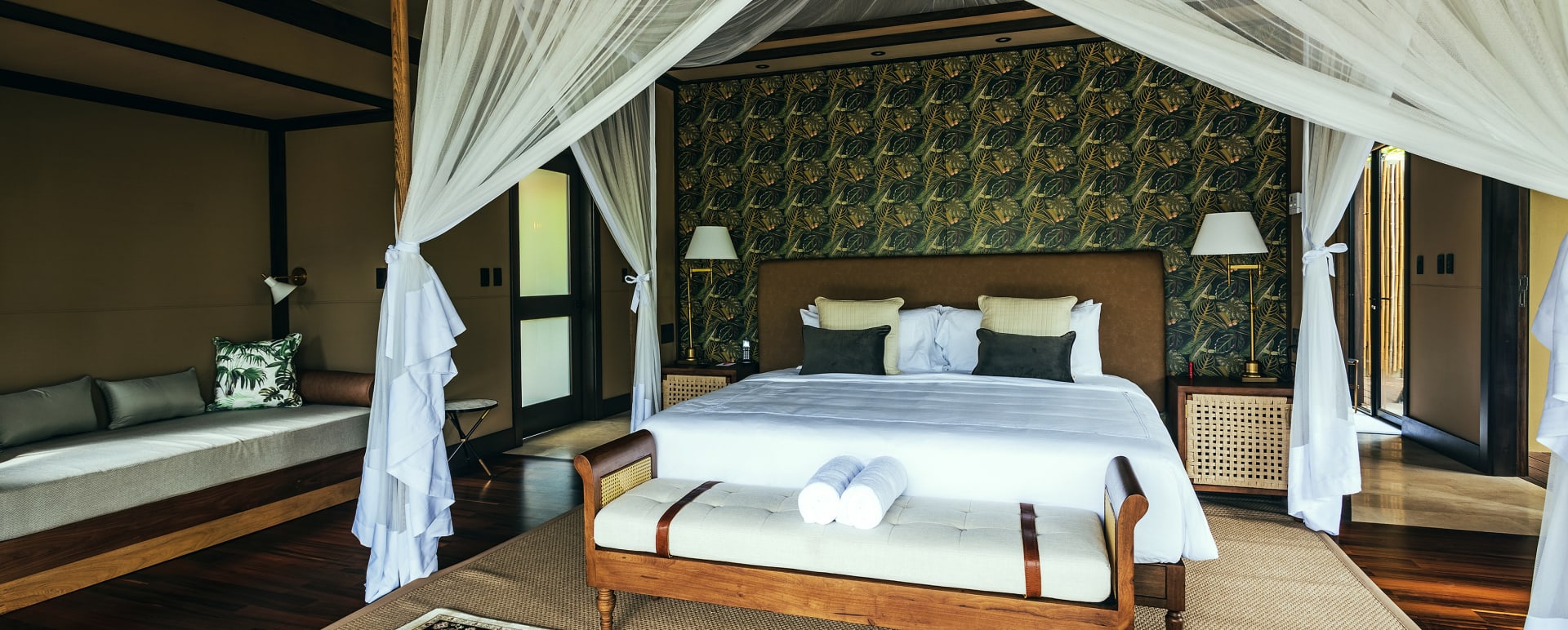 -Luxury Tent1 