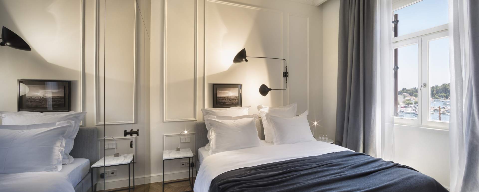 Piazza Room 