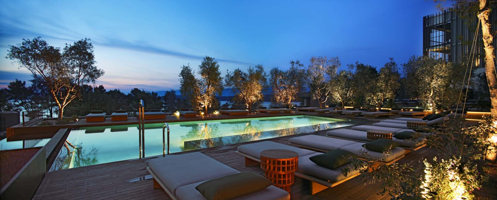 Pool at night 