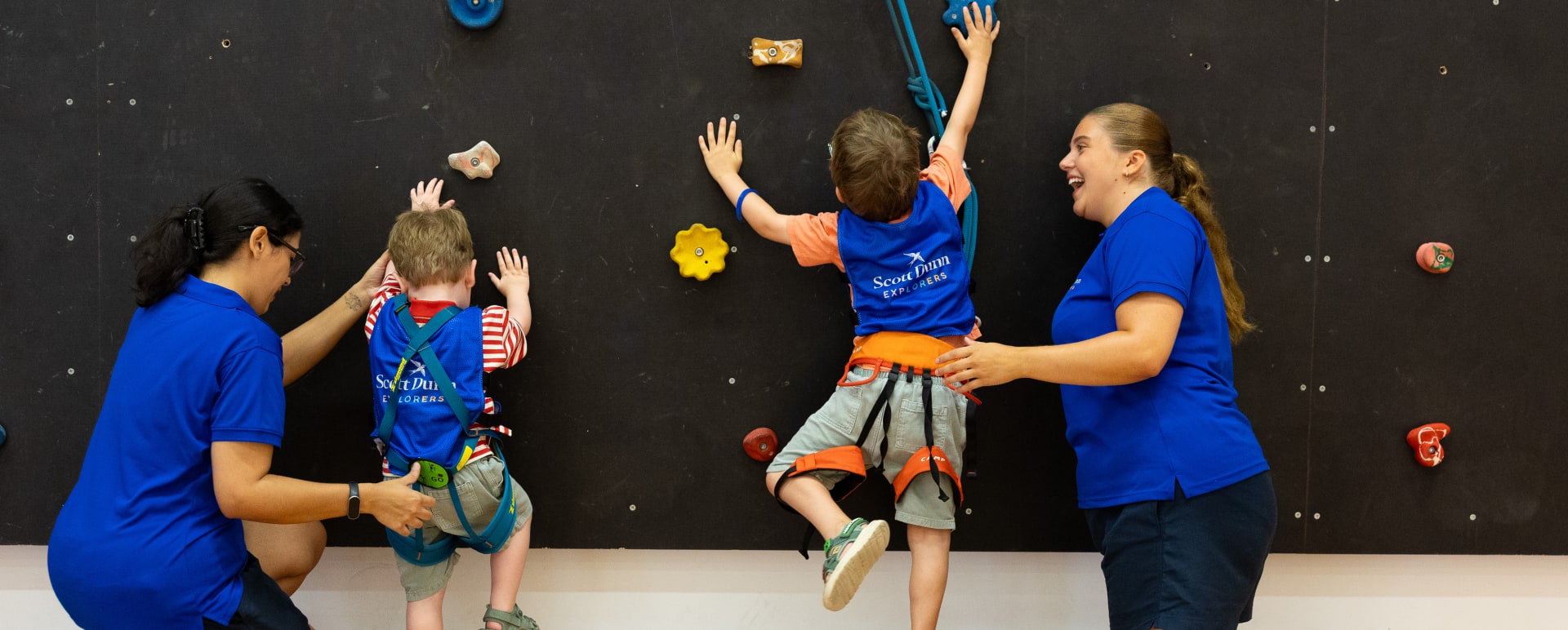 Climbing wall 
