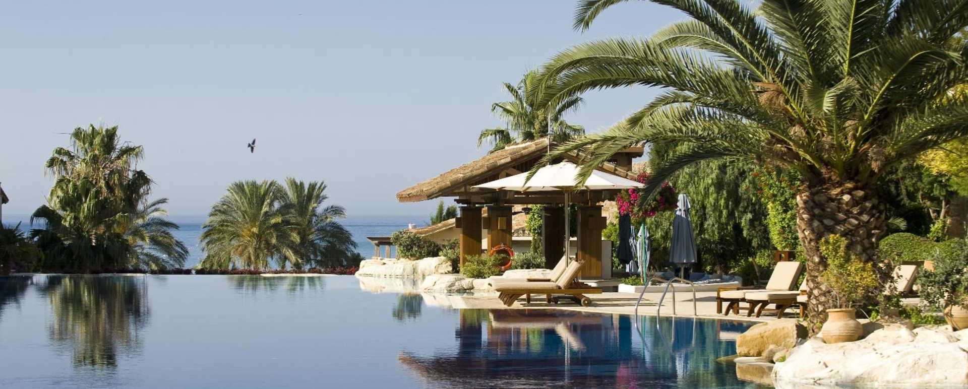 Swimming Pool - Columbia Beach Resort