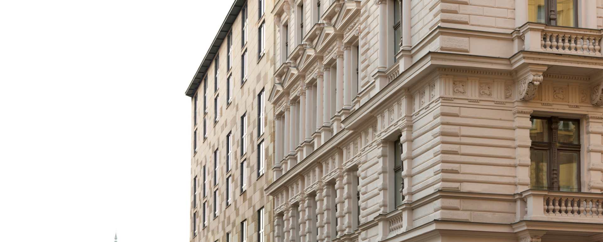 Four Seasons Hotel Prague - building exterior 