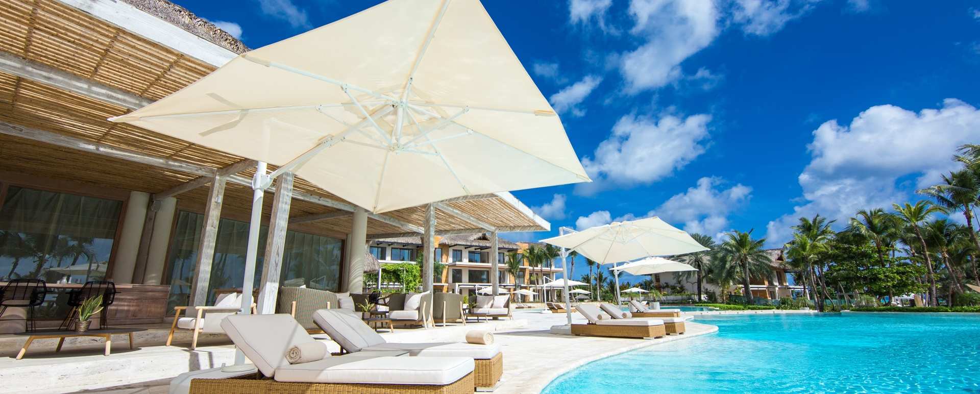 Eden Roc Cap Cana - Beach Club Poolside 